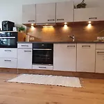 Anni, Apartment